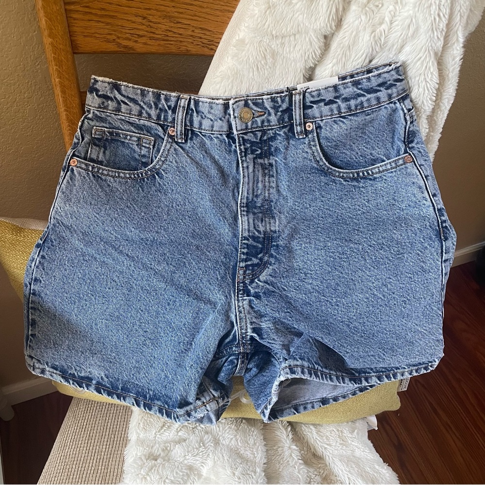 Zara Mom-Fit Shorts